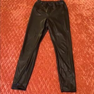 Wilfred Free Aritzia Daria Vegan Leather Leggings